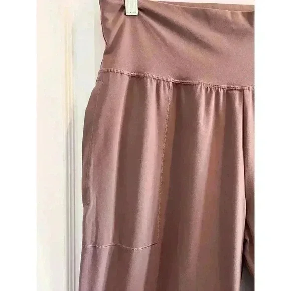 Athleta Women’s Salutation Jogger - Picture 4 of 7